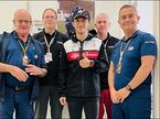 Гуаньюй Чжоу с врачами FIA в Шпильберге/ Фото из социальных сетей гонщика