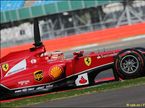 Жюль Бьянки за рулём Ferrari на тестах в Сильверстоуне