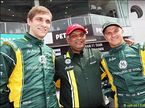 Тони Фернандес и гонщики Caterham F1, Виталий Петров и Хейкки Ковалайнен