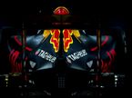 Логотипы TAG Heuer на машине Red Bull Racing