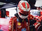 Шарль Леклер в боксах Ferrari в Имоле, фото пресс-службы Ferrari