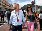 Мика Хаккинен со своей подругой Маркетой Ремезовой на Гран При Монако
