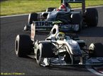 Пилоты Mercedes GP на трассе в Японии