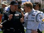 Эдриан Ньюи и Мика Хаккинен на Гран При Испании в 1998 году, фото XPB