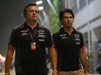 Энди Стивенсон, менеджер команды Force India, и Серхио Перес