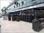 Шины Pirelli перед боксами McLaren