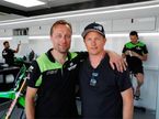 Кими Райкконен (справа) и Антти Пюрхоенен, фото пресс-службы команды Kawasaki Racing