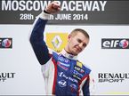 Сергей Сироткин - победитель субботней гонки российского этапа Мировой серии Renault