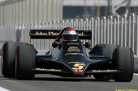 Марио Андретти за рулём Lotus 79, Бахрейн, 2019 год