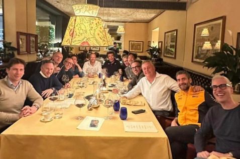 Стефано Доменикали и руководители команд на ужине в Имоле, фото из социальных сетей