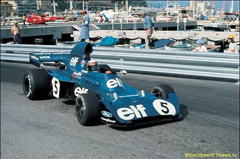 Джеки Стюарт за рулём Tyrrell на трассе Гран При Монако, 1973 год
