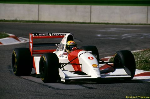 Айртон Сенна за рулём McLaren MP4/8 в Имоле, 1993 год