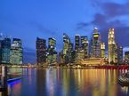 Ночной Сингапур. Фото Nicolas Lannuzel