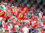 Болельщики Ferrari на трибунах в Монце
