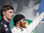 Льюис Хэмилтон и Макс Ферстаппен на подиуме Гран При Венгрии