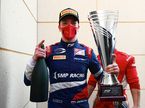 Роберт Шварцман – победитель воскресной гонки в Бахрейне, фото пресс-службы Формулы 2
