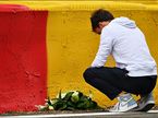 Пьер Гасли у места гибели Антуана Юбера. Фото: пресс-служба Формулы 1