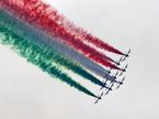 Выступление пилотажной группы Frecce Tricolore перед стартом прошлогодней гонки в Имоле, фото XPB