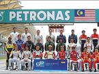 Гонщики серии GP2 перед стартом сезона в Малайзии