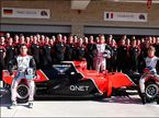 Marussia F1 Team - групповое фото в Остине