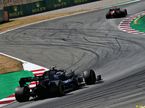 Валттери Боттас преследует Макса Ферстаппена на Гран При Испании