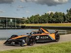 Машина команды McLaren, которая в следующем сезоне дебютирует в Формуле E, фото пресс-службы McLaren Racing