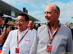 Президент Honda Такахиро Хачиго и руководитель McLaren Рон Деннис на стартовой решётке в Сузуке