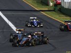 Пилоты Force India опережают соперников из McLaren и Sauber в Австралии