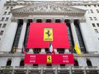 Логотип Ferrari на Нью-йоркской фондовой бирже
