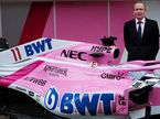 Энди Грин у новой машины Force India VJM11