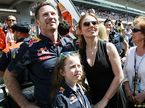 Кристиан Хорнер, Джерри Холлиуэлл и её дочь Блубелл на Гран При Испании, 2016 год