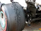 Шины Pirelli на Mercedes Валттери Боттаса во время тестов в Барселоне