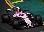 Эстебан Окон за рулём Force India на тренировках в Мельбурне