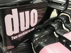 Логотипы DUO на машине Force India