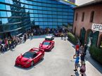 Парад спорткаров Ferrari на родине Энцо Феррари в Модене