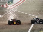 Гран При Бахрейна. Сражение Макса Ферстаппена и Льюиса Хэмилтона