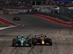 Льюис Хэмилтон и Макс Ферстаппен ведут борьбу за позицию на Гран При США, фото XPB