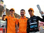 Гонщики McLaren и Андреа Стелла, руководитель команды, после двойного подиума в Японии