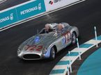 Стирлинг Мосс за рулём Mercedes 300 SLR на фестивале Stars & Cars в Штутгарте, 2015 год, фото XPB