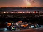 Команда McLaren прибыла в Лас-Вегас, постер пресс-службы McLaren