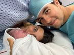 Счастливые родители с новорождённым Эмилио, фото из социальных сетей