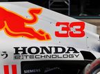 Логотип Honda на машине Red Bull Racing, фото XPB