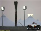 Адриан Сутил на прошлогоднем Гран При Абу-Даби