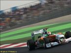 Адриан Сутил за рулем VJM04 на Гран При Индии
