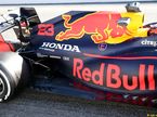 Логотип Honda на машине Red Bull Racing