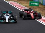 Гонщики Mercedes и Ferrari ведут борьбу за позицию, фото XPB