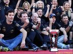 Red Bull Racing в третий раз подряд выиграла Кубок конструкторов