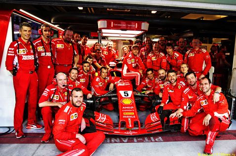 Команда Ferrari
