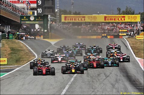 Старт Гран При Испании 2022