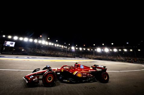 Ferrari SF-24 на трассе в Сингапуре, фото XPB